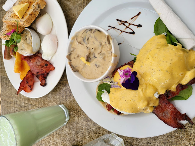 Mokaba Cafe - Hospitality and gastronomy