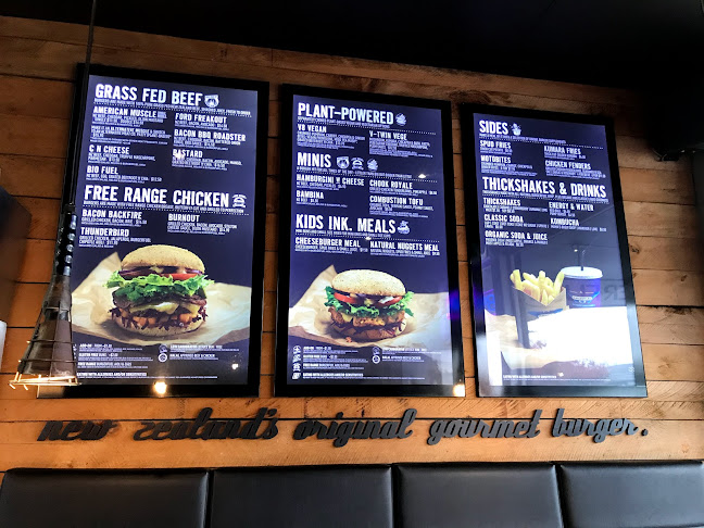 BurgerFuel Five Cross Roads