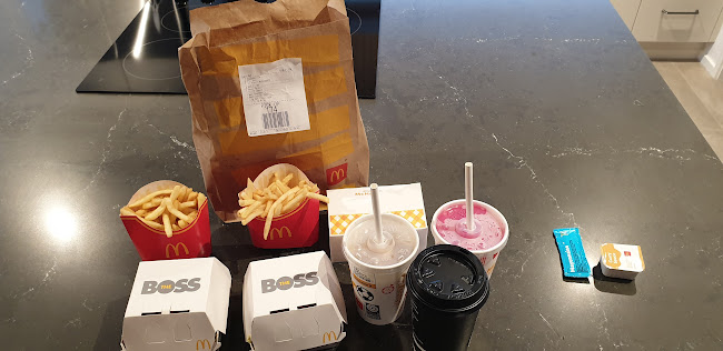 Comentarii opinii despre McDonald's Papamoa