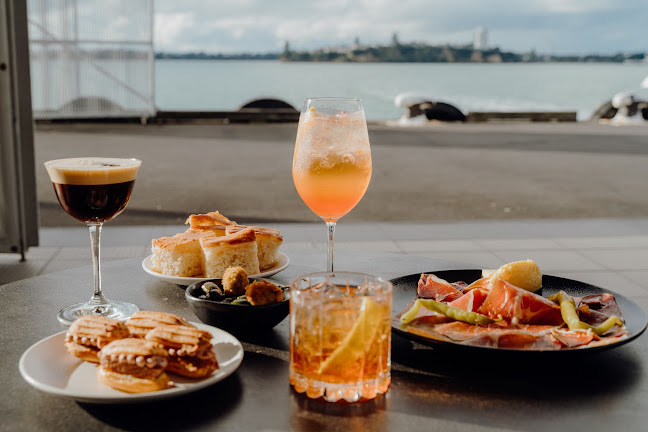 Comentarii opinii despre Bellini Bar