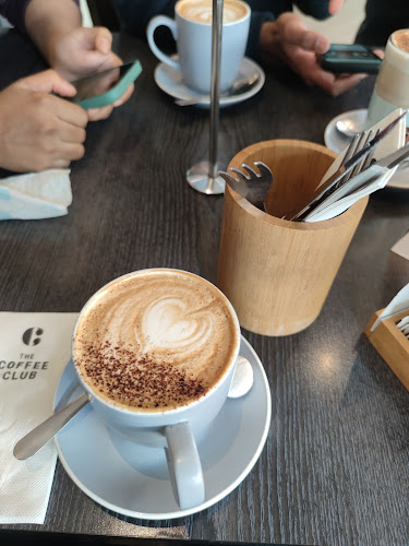 Opinii despre The Coffee Club The Base în Hamilton - Hospitality and gastronomy