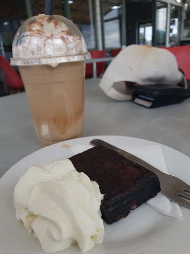 Maketu Beachside Cafe & Restaurant - Hospitality and gastronomy