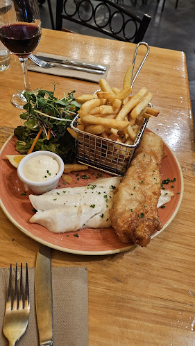 Comentarii opinii despre Stumpers Bar & Cafe