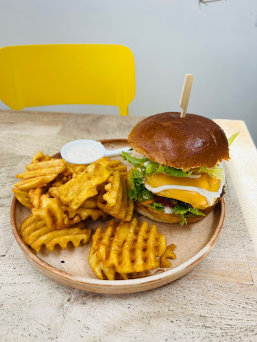 Opinii despre November Cafe Mairangi Bay în Auckland - Hospitality and gastronomy