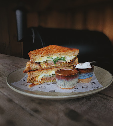 Comentarii opinii despre Okere Falls Store + Craft Beer Garden