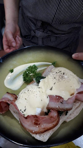 Comentarii opinii despre Café B