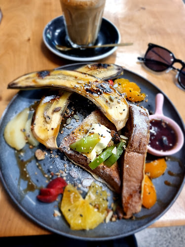 Comentarii opinii despre Therapy Coffee