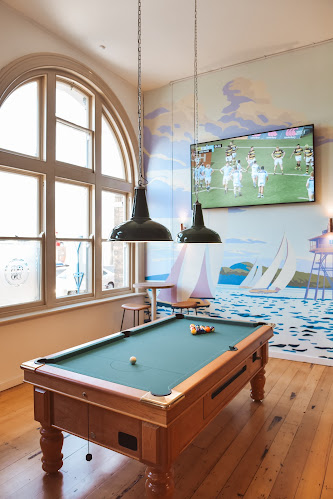 Comentarii opinii despre The Brit Pub & Eatery