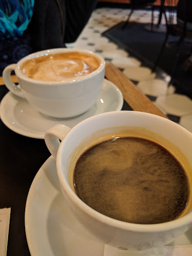 Comments and reviews of Zampelles