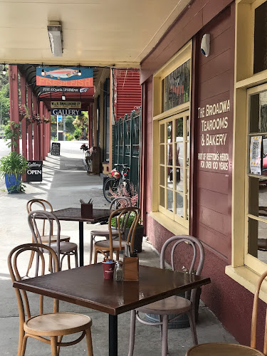 The Broadway Tearooms & Bakery - Reefton