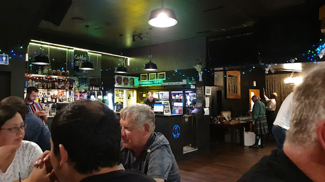 Bubbles Champagne & Winebar - Hospitality and gastronomy