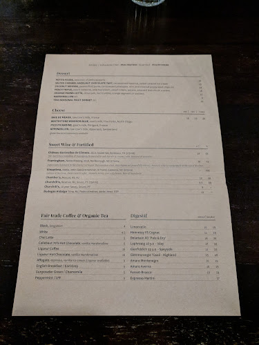 Comentarii opinii despre Charley Noble