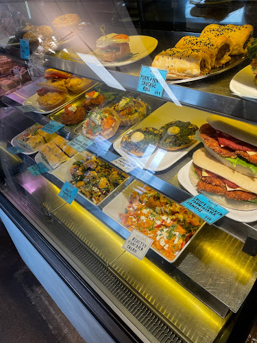 Opinii despre Mavis & Co în Hamilton - Hospitality and gastronomy