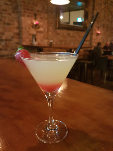 Red Earth Bistro and Wine Bar - Hospitality and gastronomy