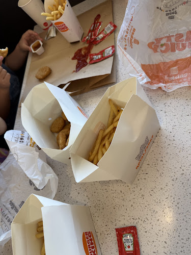 Opinii despre Burger King Wellington Airport în Wellington - Hospitality and gastronomy