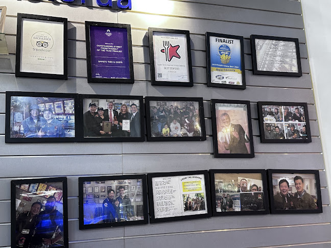 Oppies Restaurant & Takeaway - Hospitality and gastronomy