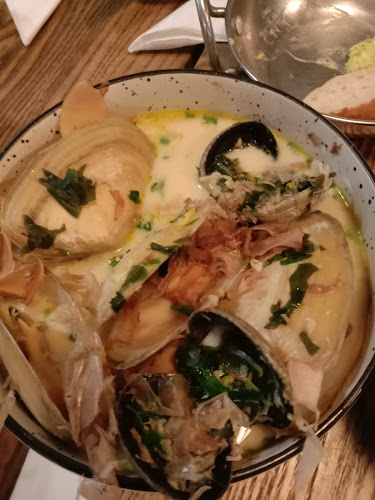 Comments and reviews of Hunger Monger Seafood