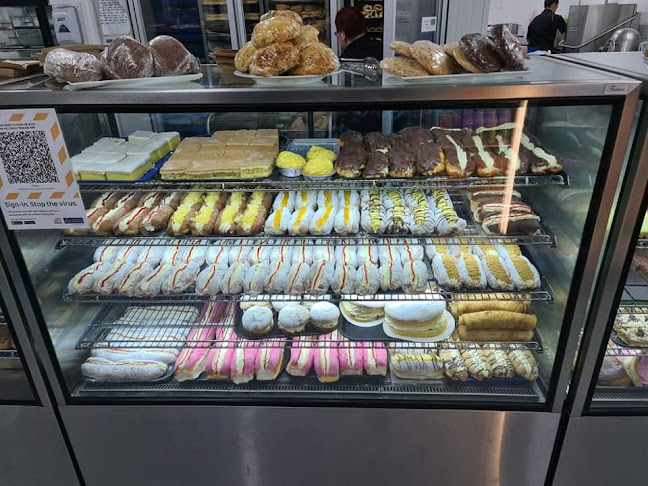 Fitzies Cafe and Bakery