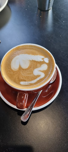 Opinii despre Kopi Cafe în Hamilton - Hospitality and gastronomy