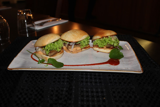 The Jolly Pub & Kitchen Kapiti