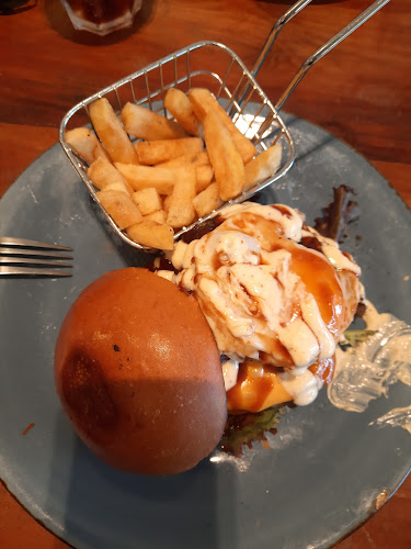 Gusto Cafe - Hospitality and gastronomy