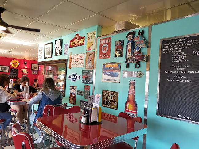 Deluxe Diner - Hospitality and gastronomy