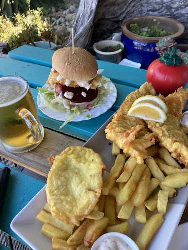 Grumpys Cafe and Takeaways Ngakawau