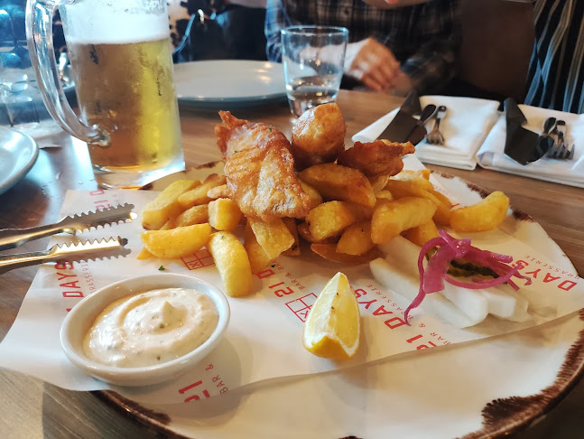 21 Days Bar & Brasserie