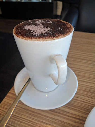 Comentarii opinii despre The Coffee Club Botany Junction