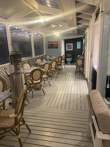 Comentarii opinii despre The Old Mill Waterfront Cafe