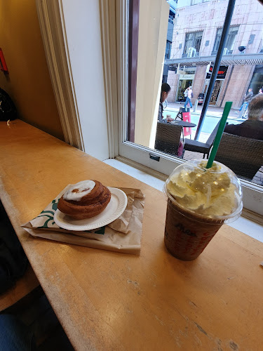 Starbucks Lambton Quay - Hospitality and gastronomy