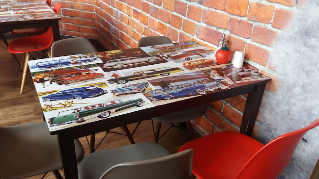 Comments and reviews of Route 6 Cafe and Bar