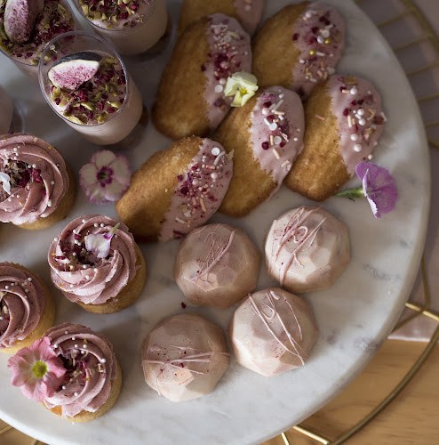 Comentarii opinii despre Rebecca Jane Sugar Art