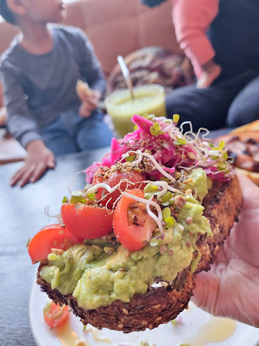 Reviews of Hustl. Cafe in Queenstown - Hospitality and gastronomy