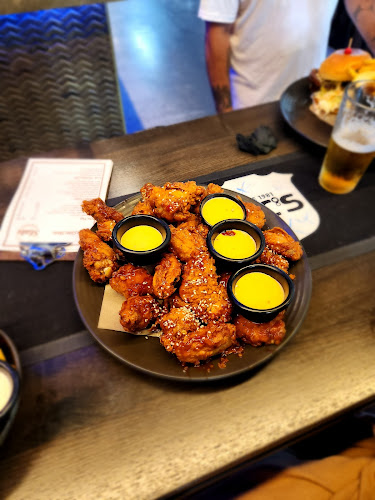 Slate - Billiards & Gastropub - Auckland