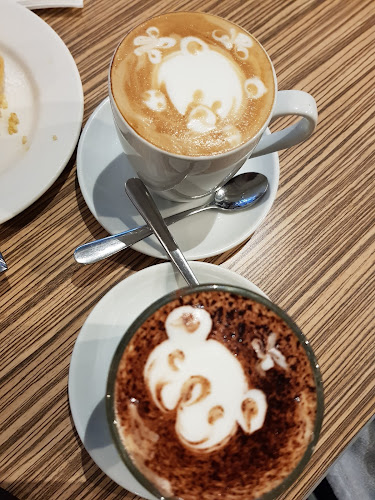 The Coffee Club Customs Street - Hospitality and gastronomy