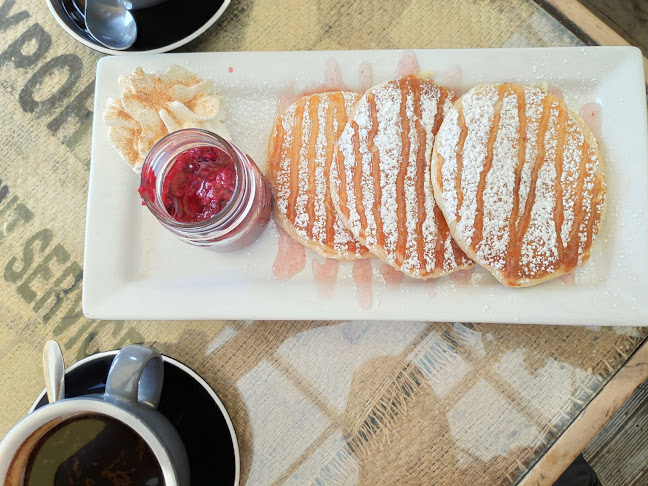 Comentarii opinii despre Pancake Rocks Cafe