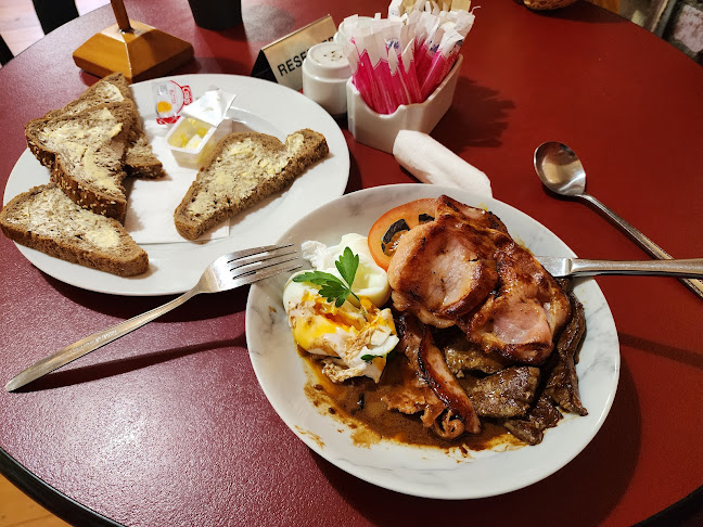 Comments and reviews of Relish Cafe and Catering