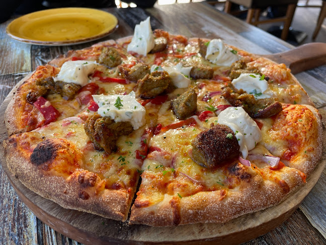 Scoozi Woodfire Pizza - Hospitality and gastronomy