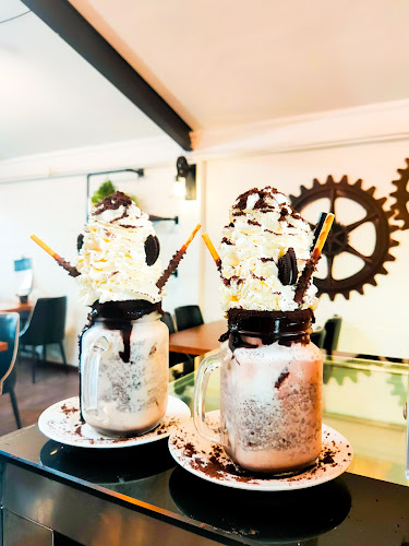 Comentarii opinii despre C3 Factory