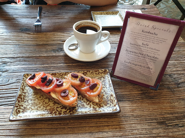 The Lotus-Heart - Hospitality and gastronomy