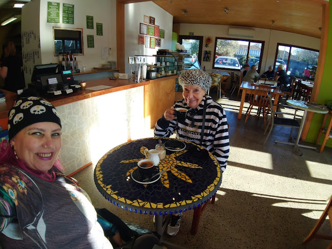 Comentarii opinii despre Opawa Cafe