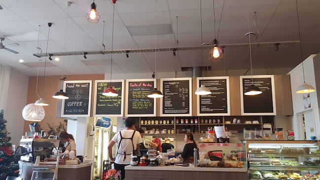 Cafe Hibiscus Open Times