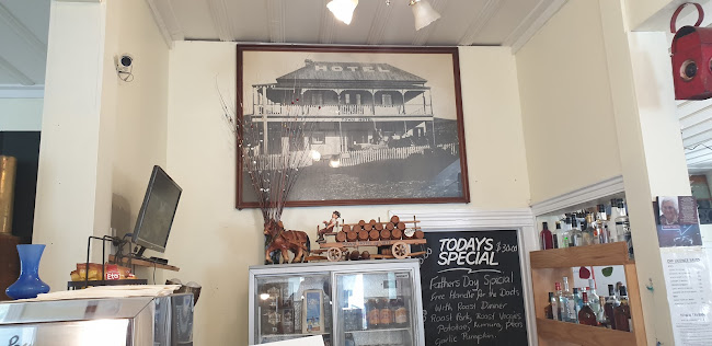 Comentarii opinii despre Towai Tavern