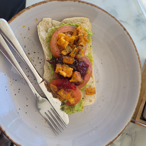 Comentarii opinii despre The Coffee Club