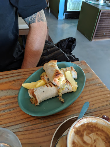 Comentarii opinii despre The Crib Cafe