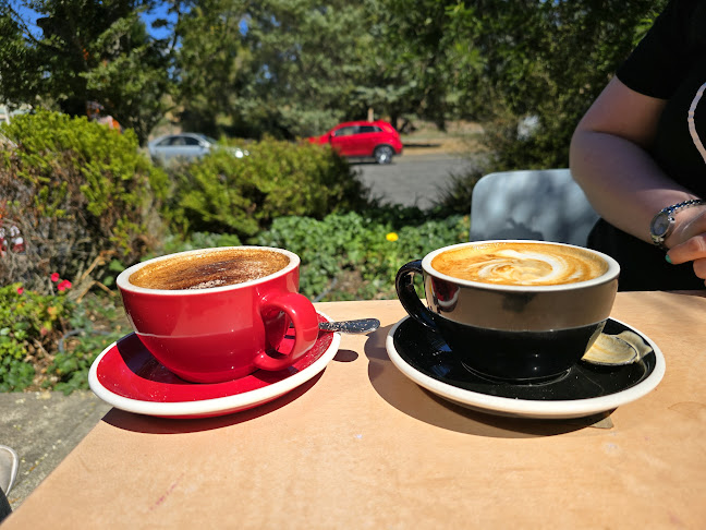 Fossil Point Cafe & Gallery - Hospitality and gastronomy