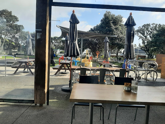 Torpedo Bay Cafe - Hospitality and gastronomy