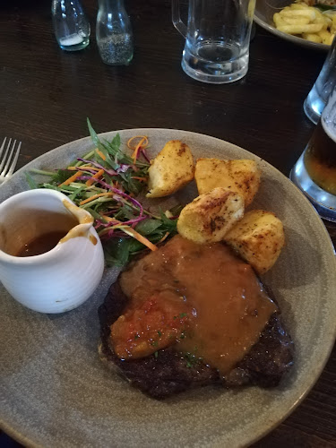 Reviews of Pineacres Restaurant & Bar in Kaiapoi - Hospitality and gastronomy