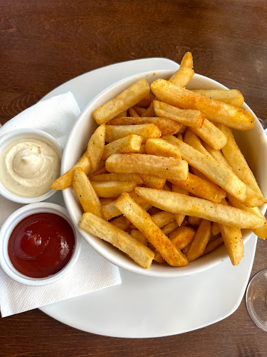 Raupo Cafe, Restaurant & Traiteur - Blenheim